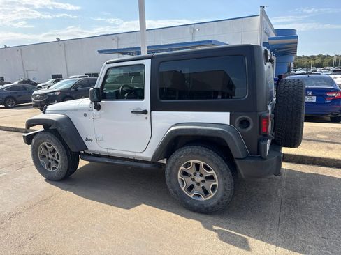 Used 2012 Jeep Wrangler Sport w/ Trailer Tow Group AWD/4WD image 5