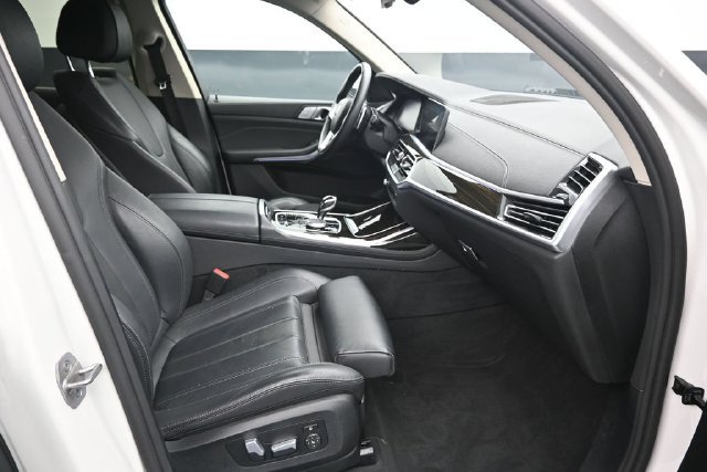 Used 2021 BMW X7 xDrive40i w/ Parking Assistance Package AWD/4WD image 28