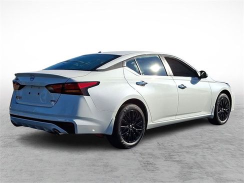 New 2025 Nissan Altima 2.5 SV w/ SV Special Edition Package image 4