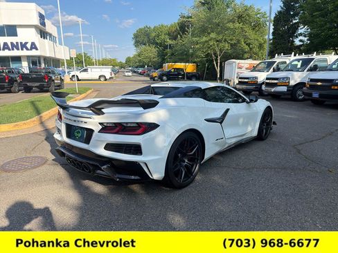 Used 2024 Chevrolet Corvette Z06 w/ Z07 Performance Package RWD image 7
