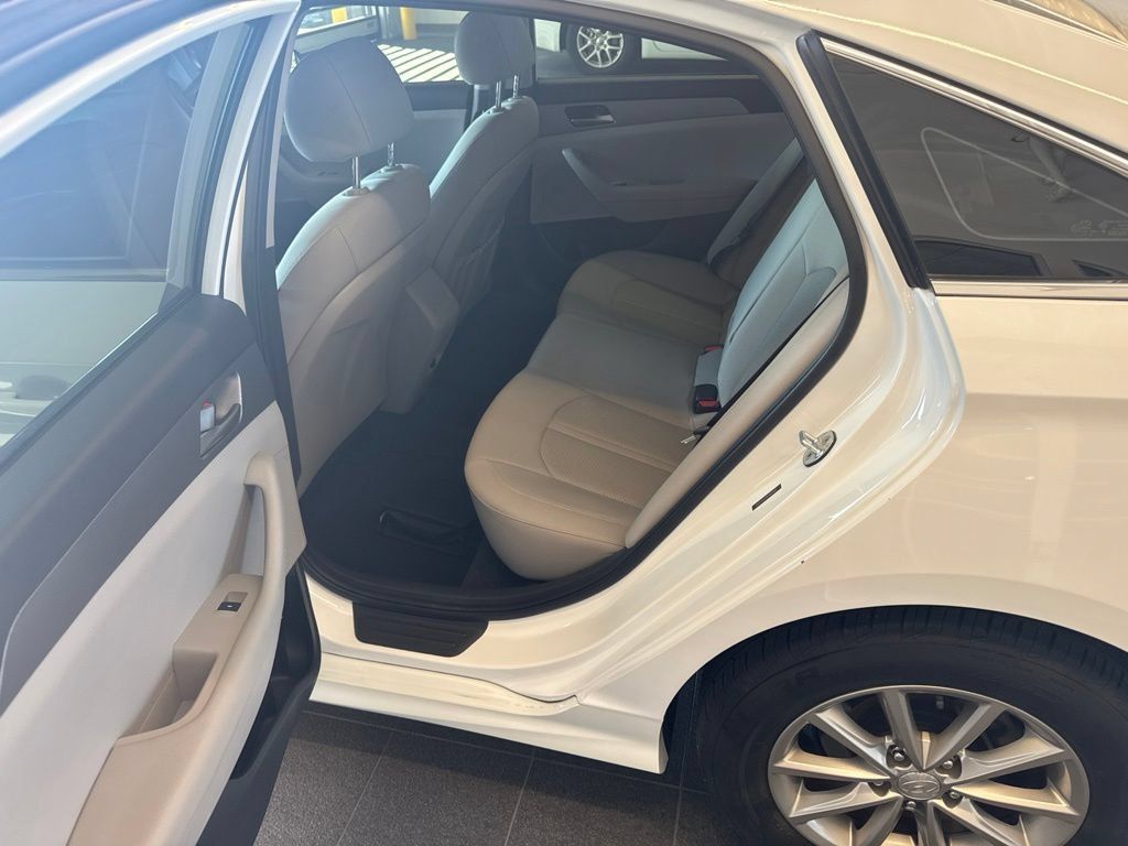 Used 2019 Hyundai Sonata SE FWD image 5