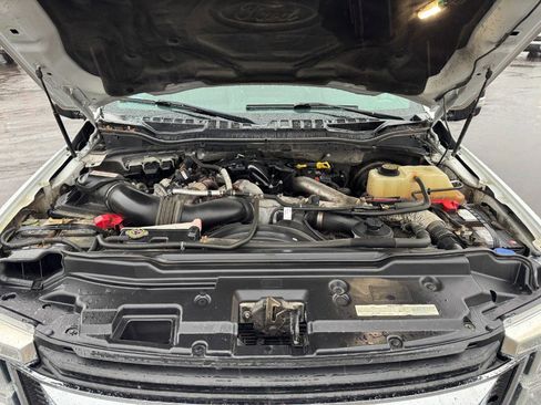 Used 2017 Ford F250 XLT w/ XLT Premium Package image 23