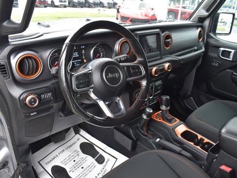 Used 2021 Jeep Gladiator Mojave w/ LED Lighting Group AWD/4WD image 32