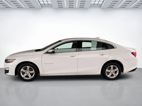 Used 2024 Chevrolet Malibu LT FWD image 3