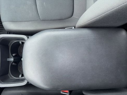 Used 2023 Toyota RAV4 LE image 23