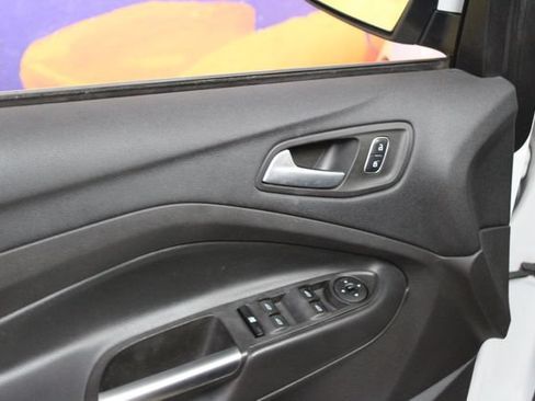Used 2017 Ford Escape SE AWD/4WD image 13