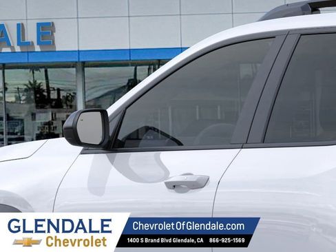 New 2026 Chevrolet Equinox LT w/ Midnight Edition FWD image 12