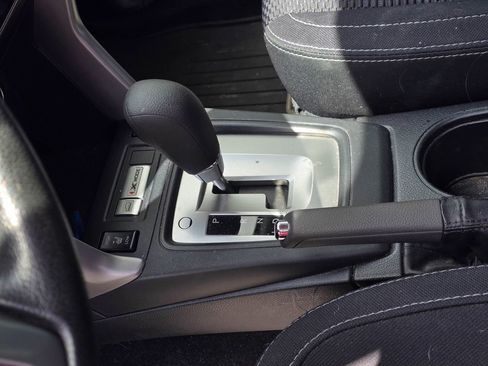 Used 2017 Subaru Forester 2.5i Premium image 14