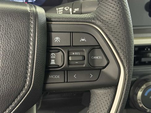 Used 2025 Toyota Tacoma TRD Off-Road AWD/4WD image 26
