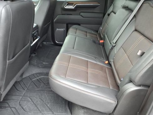 Used 2023 Chevrolet Silverado 1500 High Country w/ High Country Premium Package image 13