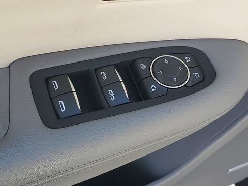 Certified 2023 Cadillac XT5 Premium Luxury FWD image 10