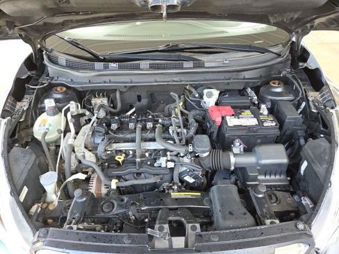 Used 2019 Nissan Kicks SV FWD image 60