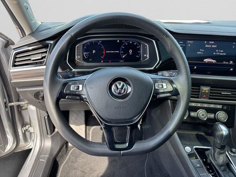 Used 2020 Volkswagen Jetta SEL FWD image 12