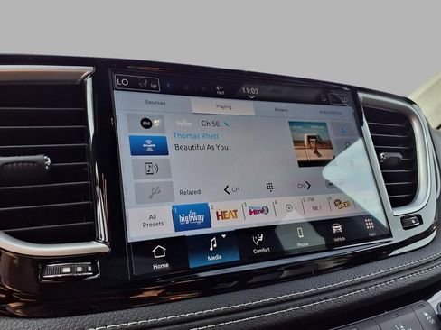 New 2026 Chrysler Pacifica Select image 5