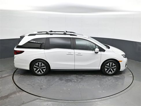 Used 2025 Honda Odyssey EX-L image 18