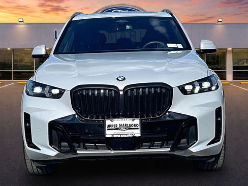 Used 2026 BMW X5 xDrive40i w/ M Sport Package AWD/4WD image 3