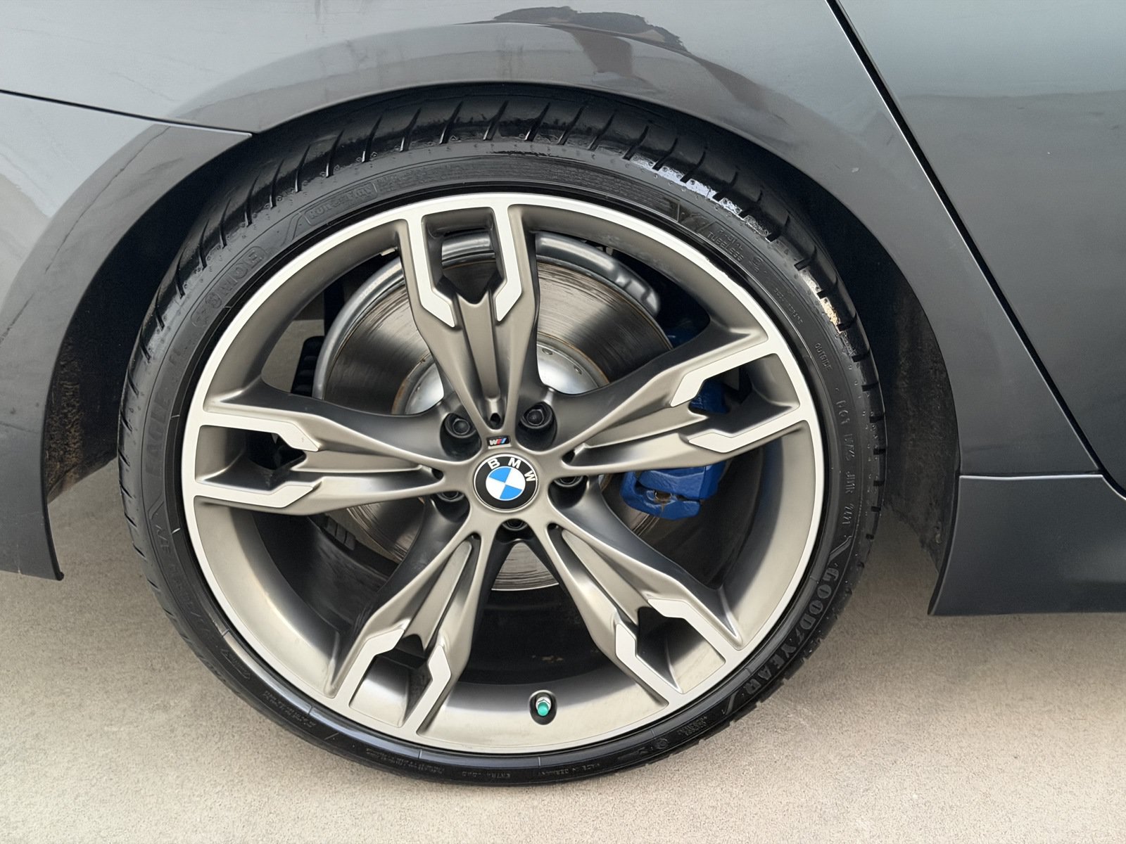 Used 2018 BMW M550i xDrive w/ Driving Assistance Package AWD/4WD image 15