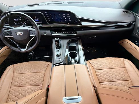 Used 2023 Cadillac Escalade ESV Premium Luxury w/ Performance Package image 17