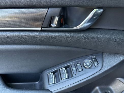 Certified 2022 Honda Accord Sport image 5