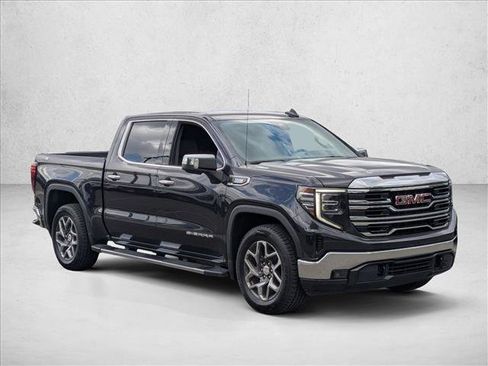 Used 2023 GMC Sierra 1500 SLT w/ SLT Premium Package AWD/4WD image 3