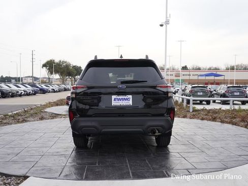 Used 2026 Subaru Forester Premium image 4