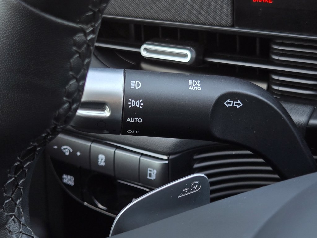 Used 2025 Hyundai Ioniq 5 SE RWD image 32
