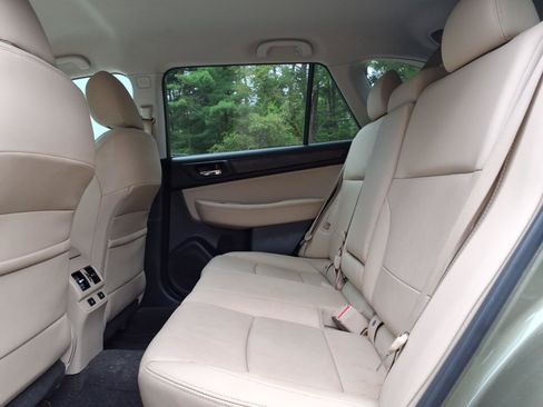 Used 2015 Subaru Outback 2.5i Limited AWD/4WD image 9