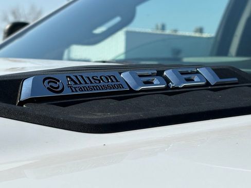 Used 2025 Chevrolet Silverado 2500 Custom w/ Custom Convenience Package image 5