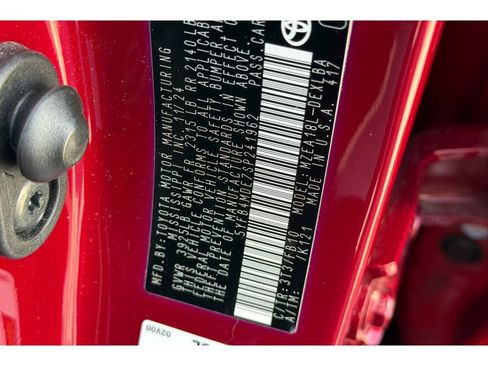 Certified 2025 Toyota Corolla LE FWD image 31