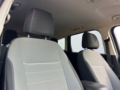 Used 2014 Ford Escape SE image 17