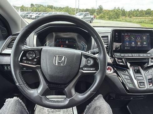Used 2023 Honda Odyssey Touring image 27