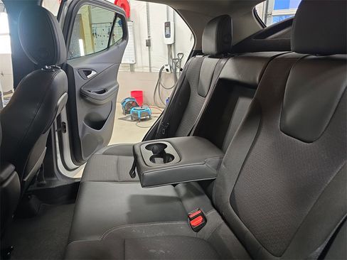 Used 2022 Buick Encore GX Select w/ Sport Touring Package image 13