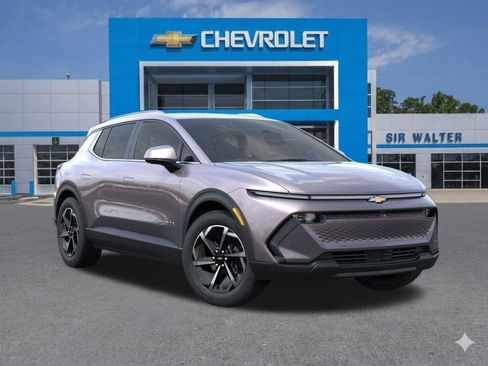 New 2026 Chevrolet Equinox EV LT image 8