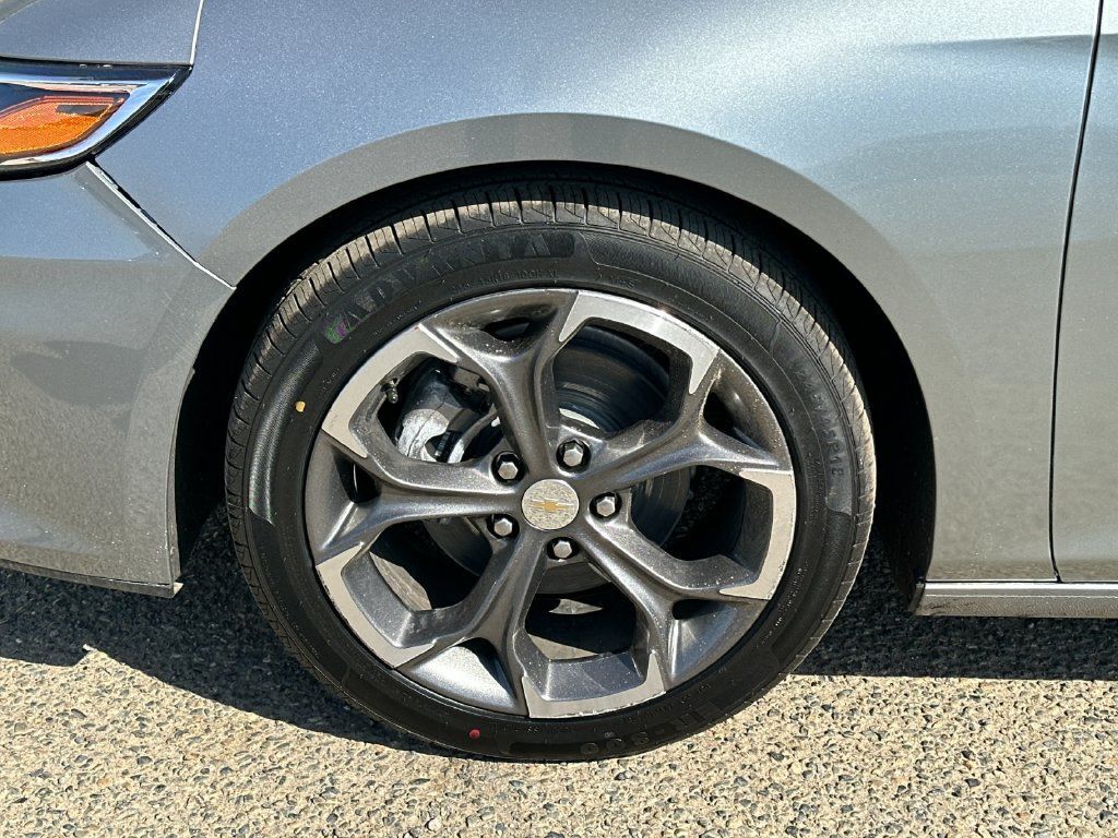 Used 2023 Chevrolet Malibu LT FWD image 35
