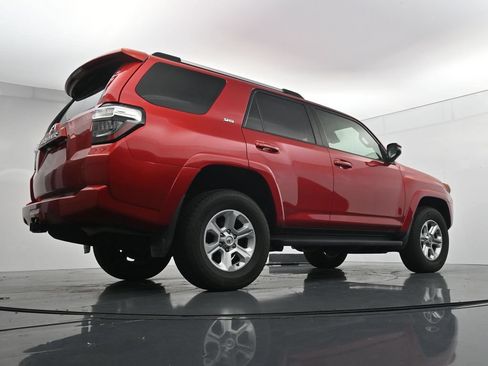 Used 2022 Toyota 4Runner SR5 Premium AWD/4WD image 23