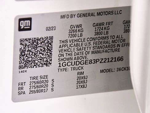 Used 2023 Chevrolet Silverado 1500 LTZ w/ Z71 Off-Road Package AWD/4WD image 15