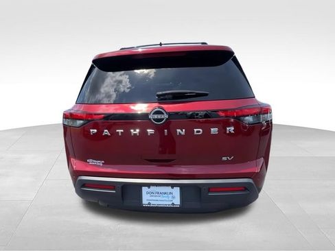 Certified 2022 Nissan Pathfinder SV FWD image 7