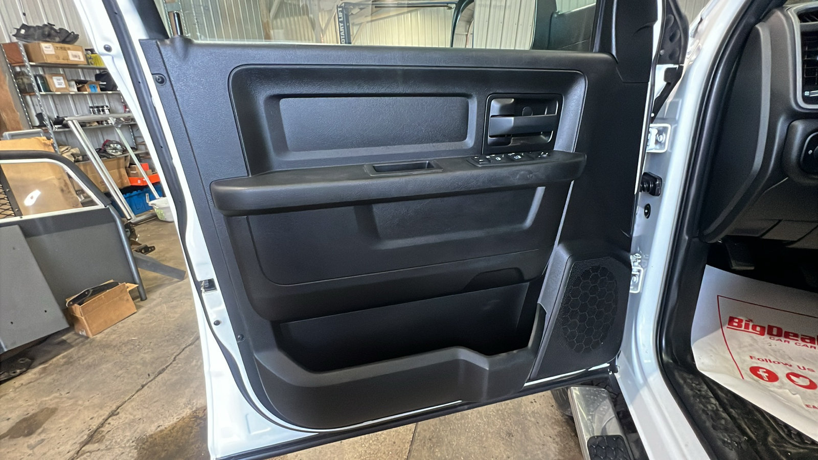 Used 2021 RAM 2500 Tradesman w/ Chrome Appearance Group AWD/4WD image 10