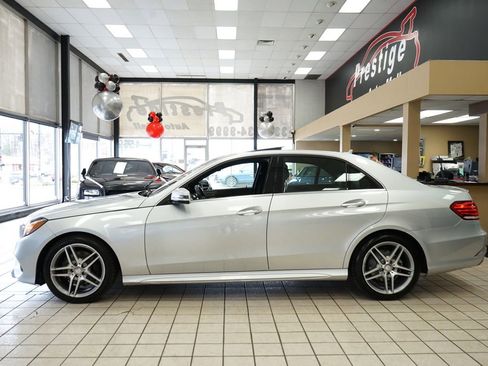 Used 2014 Mercedes-Benz E 350 4MATIC Sedan image 3