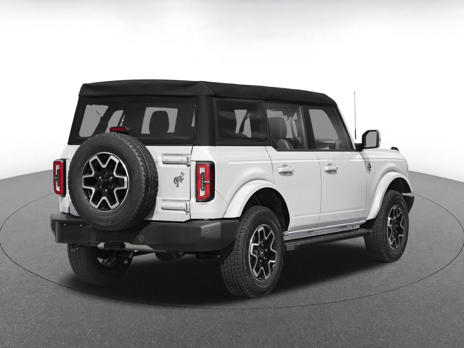 Used 2026 Ford Bronco Outer Banks AWD/4WD image 2