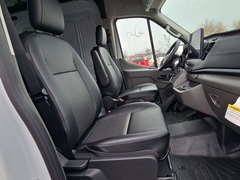 New 2026 Ford Transit 250 148 Medium Roof image 34