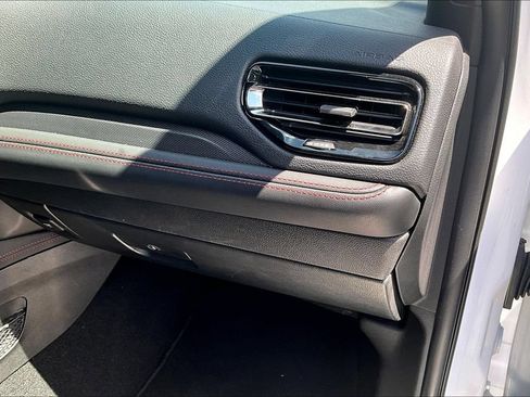 Used 2025 Dodge Durango R/T AWD/4WD image 27