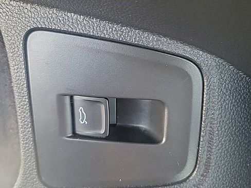 Used 2021 Volkswagen Tiguan SEL Premium R-Line w/ 3rd Row Seat Package image 25