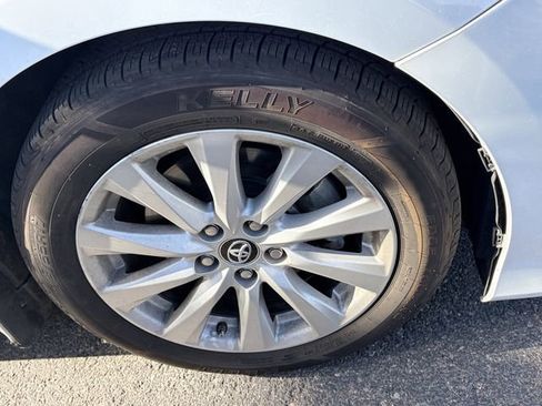 Used 2019 Toyota Camry LE w/ Carpet Mat Package image 4