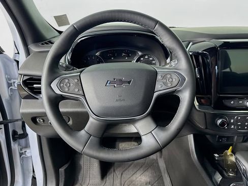 Used 2023 Chevrolet Traverse RS w/ LPO, Floor Liner Package image 12