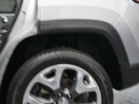 Used 2019 Jeep Compass Limited AWD/4WD image 15