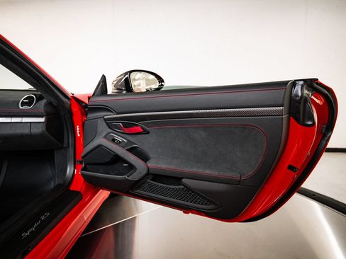 Certified 2024 Porsche 718 Boxster Spyder RS RWD image 26