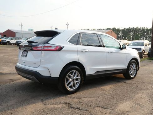 Used 2024 Ford Edge SEL w/ Convenience Package AWD/4WD image 6
