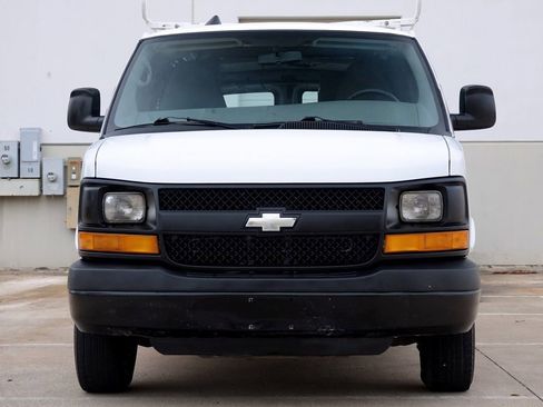 Used 2012 Chevrolet Express 2500 w/ Cold Climate Package image 13