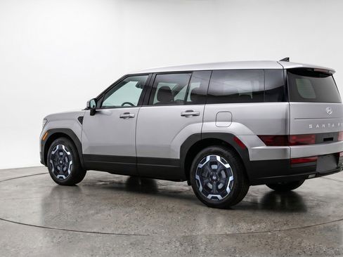 Used 2025 Hyundai Santa Fe SEL image 6